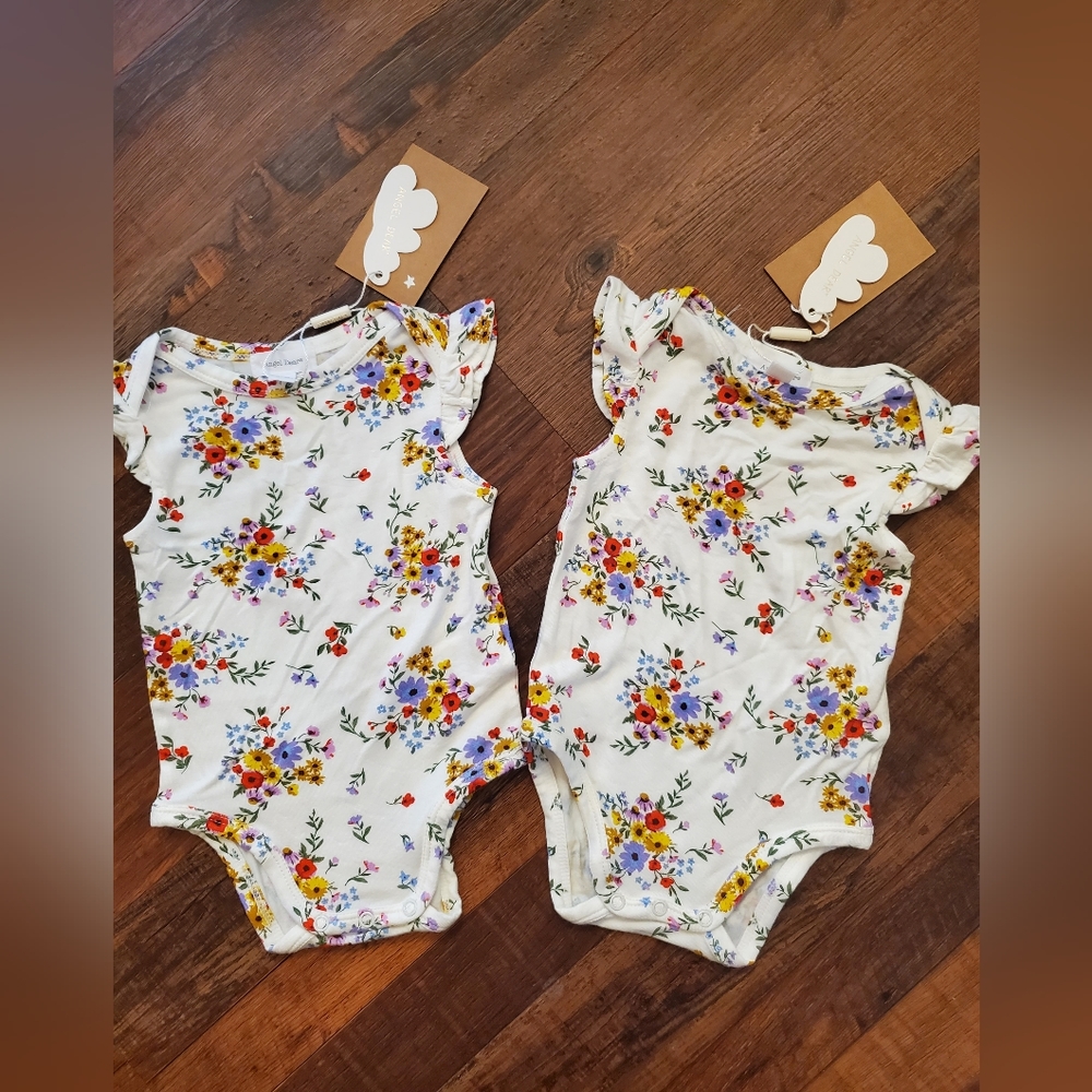 NWT Angel Dear 0-3 month baby girl floral onesies twin matching clothing